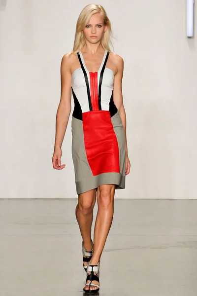 Look 30